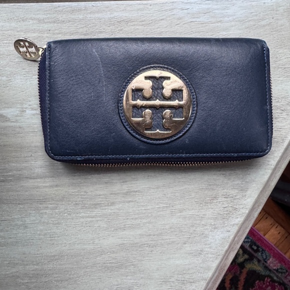 Tory Burch black/navy zippered long leather wallet w/ coin section & dustbag EUC - Picture 1 of 9